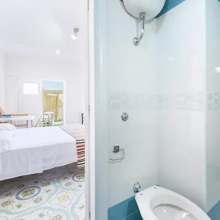 Studio Elmetto - Gioia Apartments 아파트 프로치다
